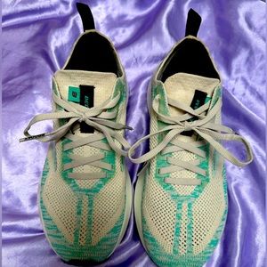 Women’s Brooks 6.5